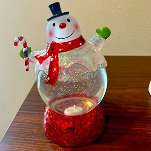 COPY - Hallmark snow globe.